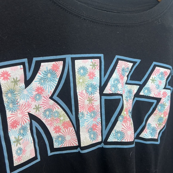 Kiss Crop top - Picture 2 of 4
